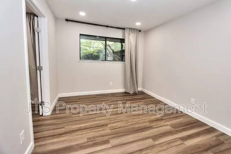 Property Image 73