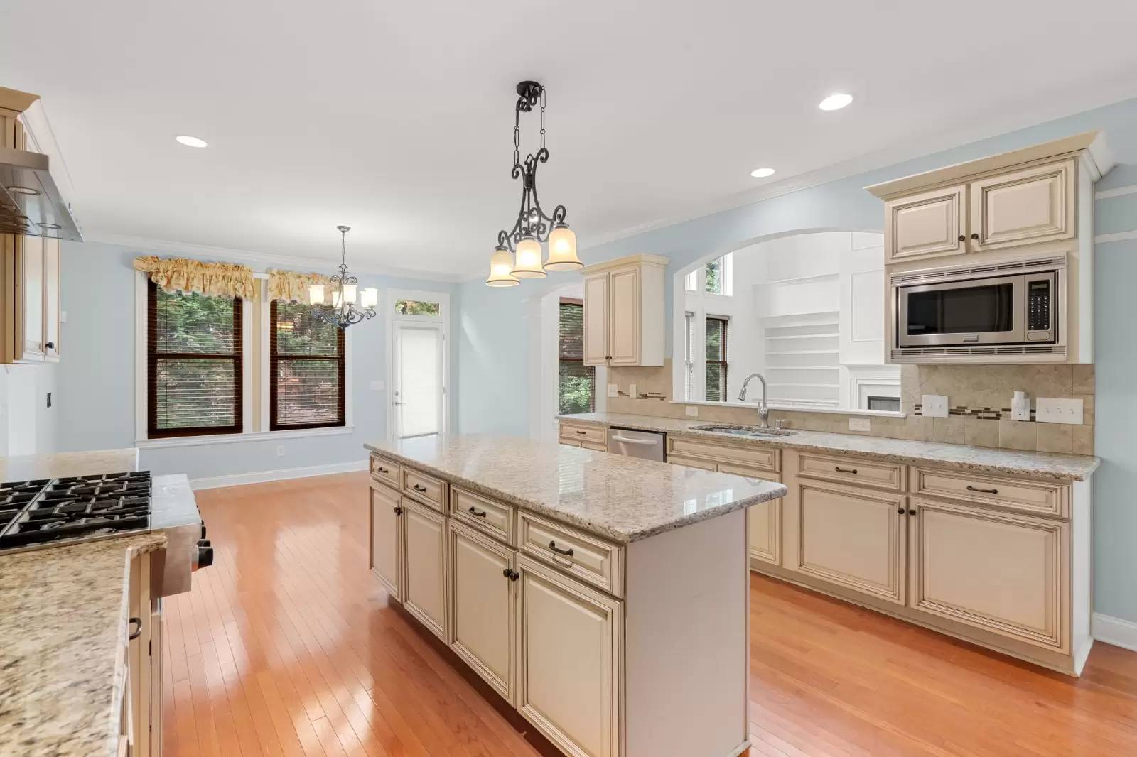 Property Image 6