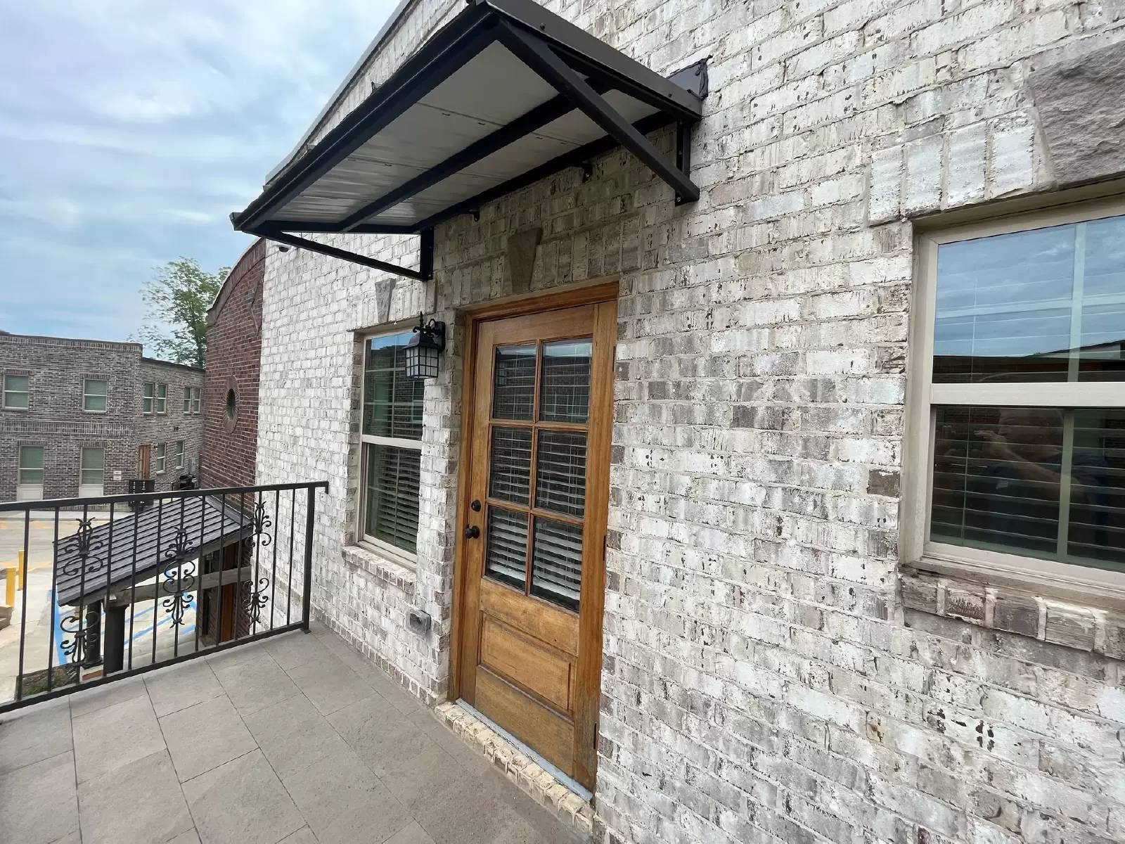 Property Image 100
