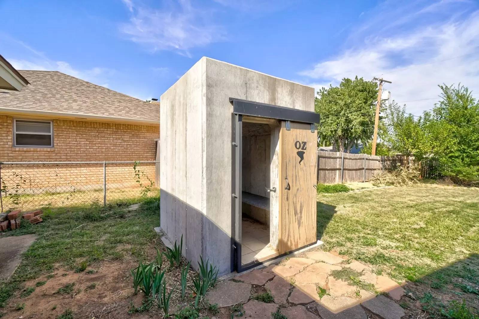 Property Image 32
