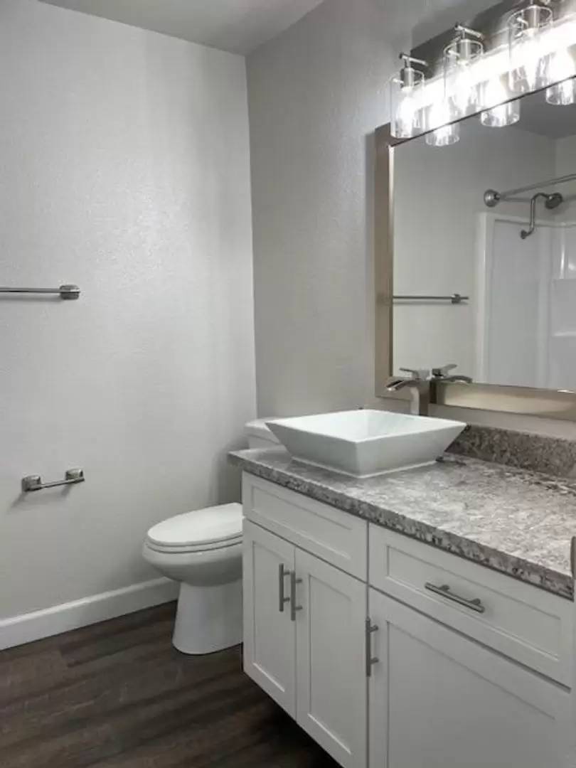 Property Image 105
