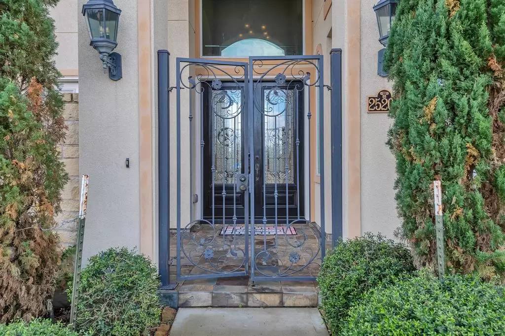 Property Image 4