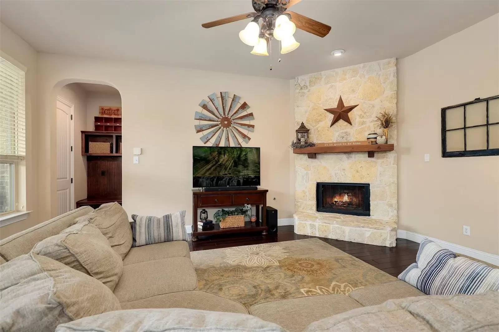 Property Image 6