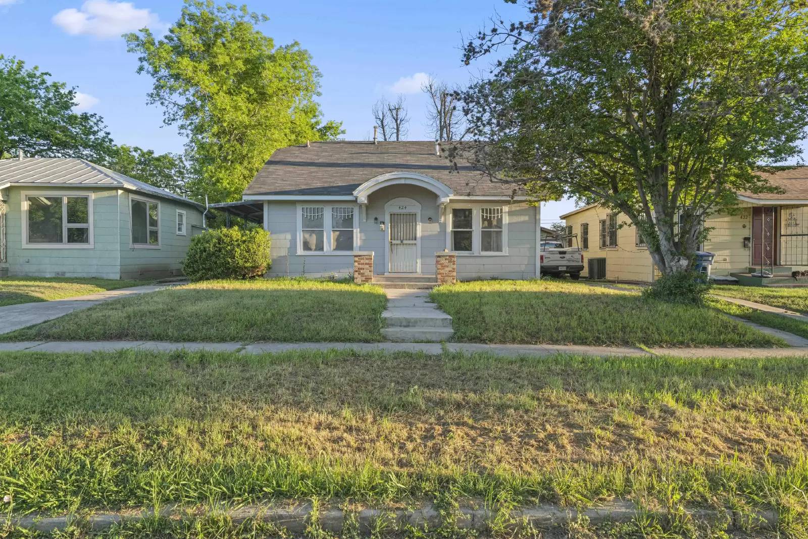 Property Image 1