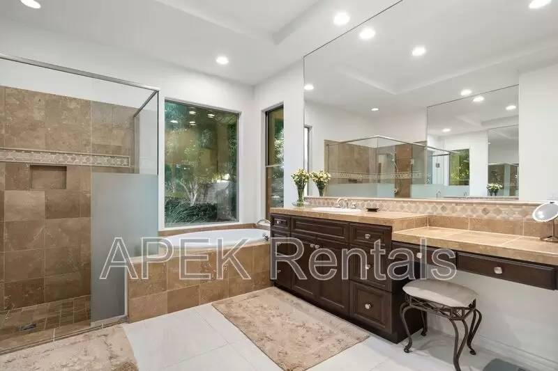 Property Image 73