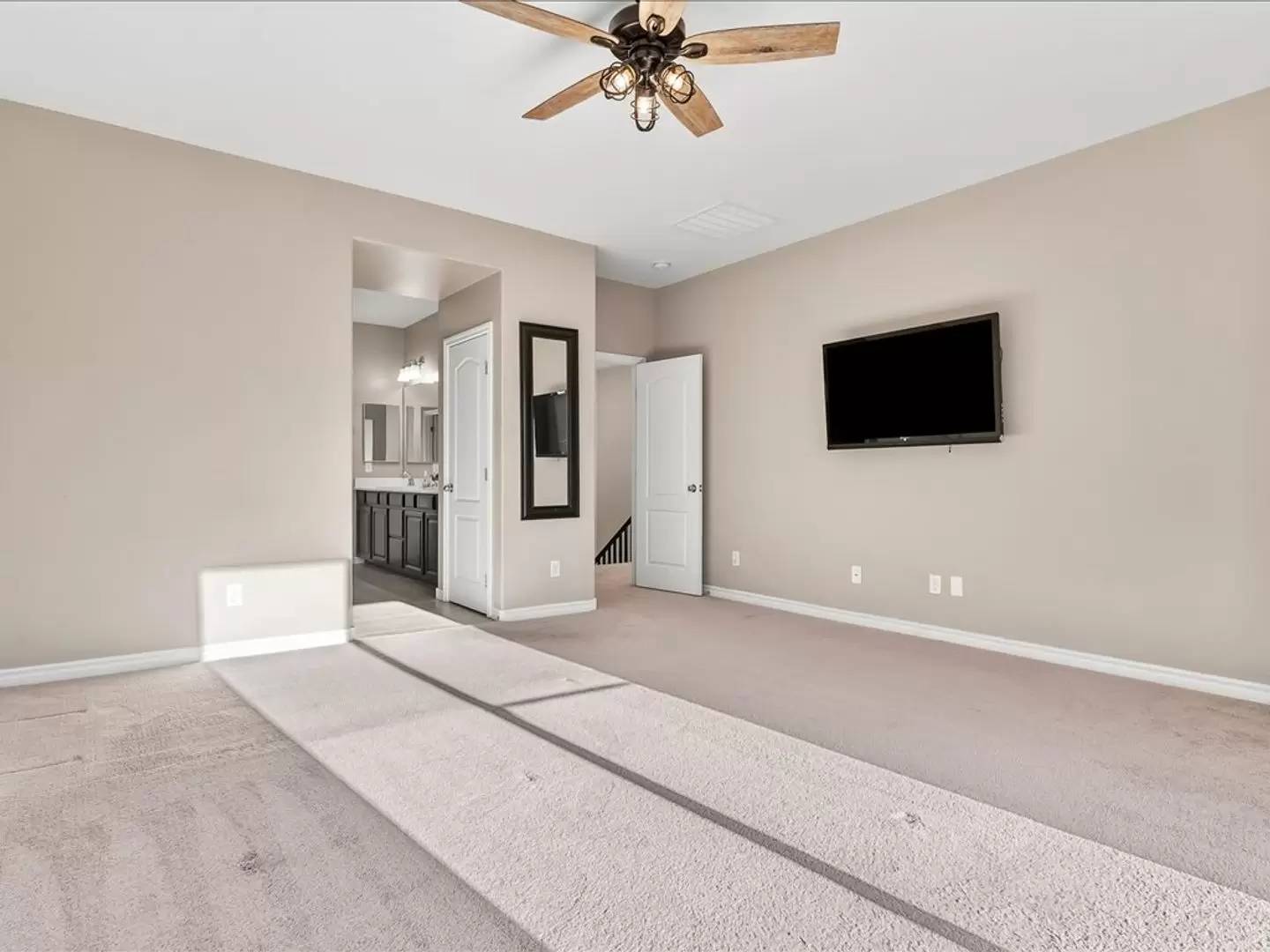 Property Image 77