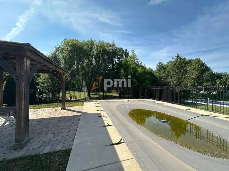 Property Image 62