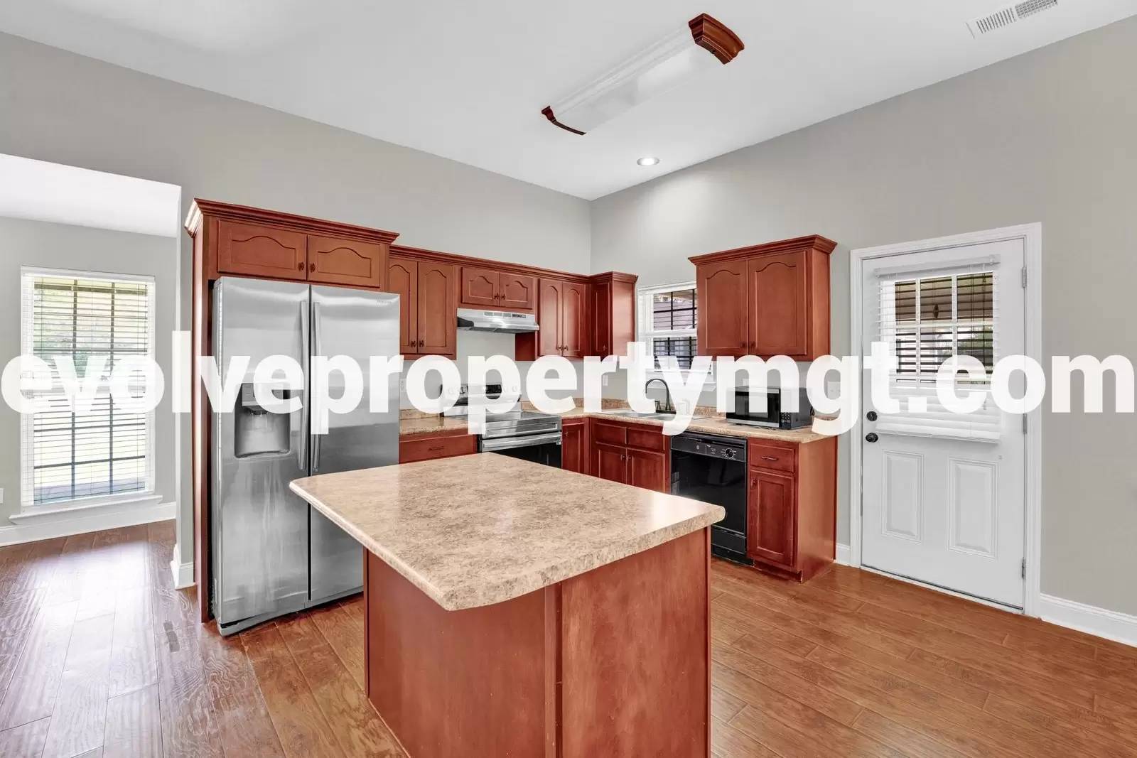 Property Image 11