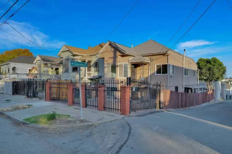 Property Image 1