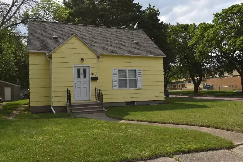 Property Image 1