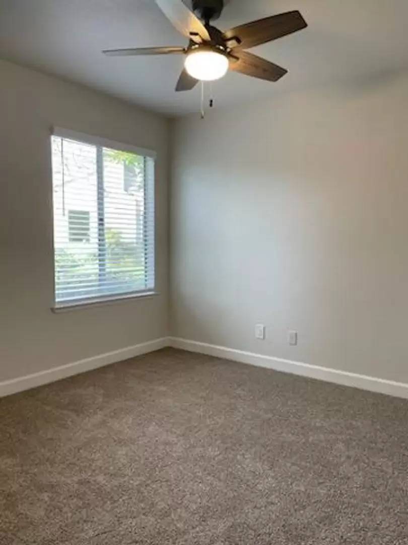 Property Image 104