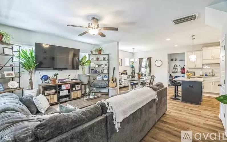 Property Image 6