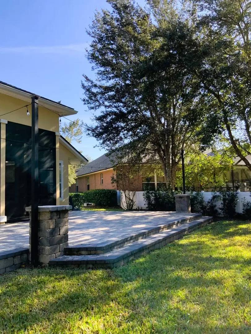 Property Image 100