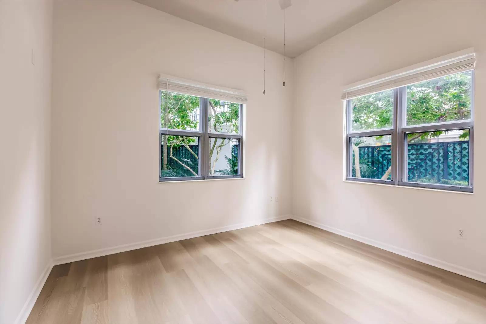 Property Image 102