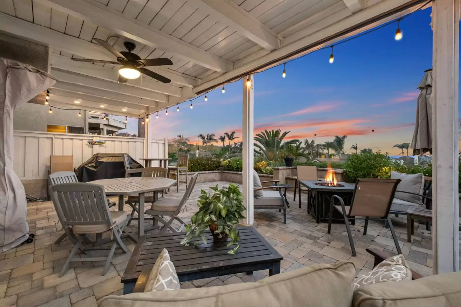 cover background