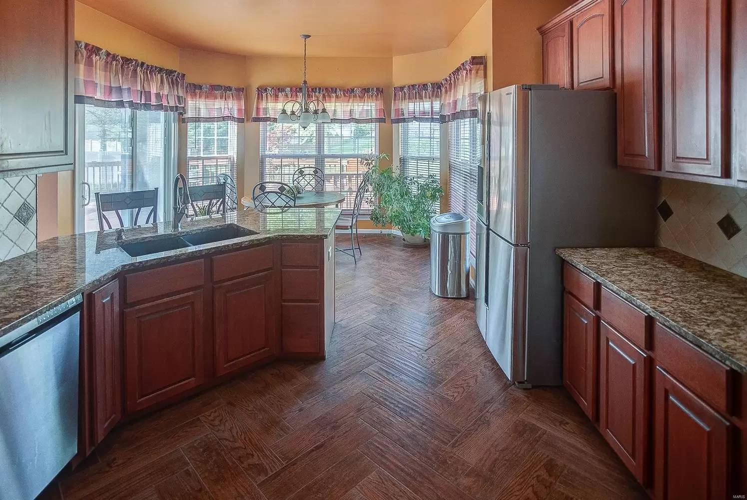Property Image 6
