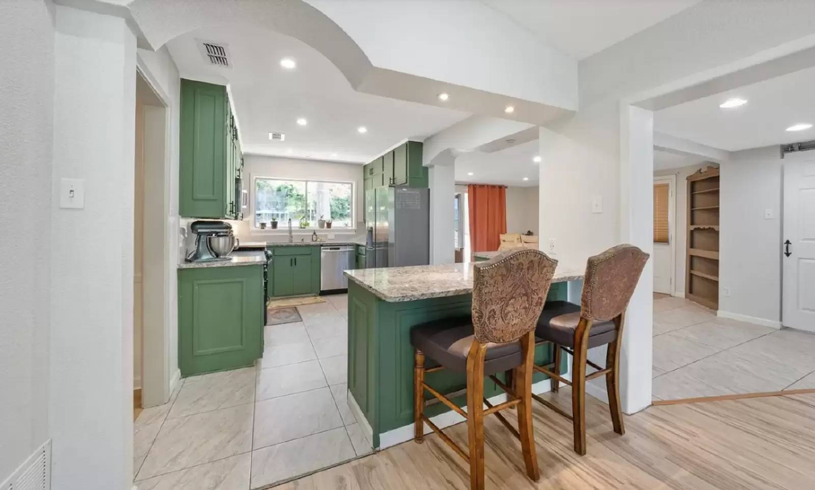 Property Image 7