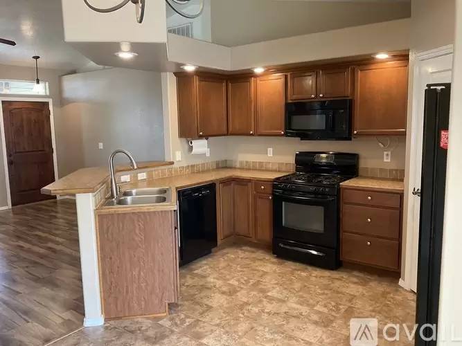 Property Image 6