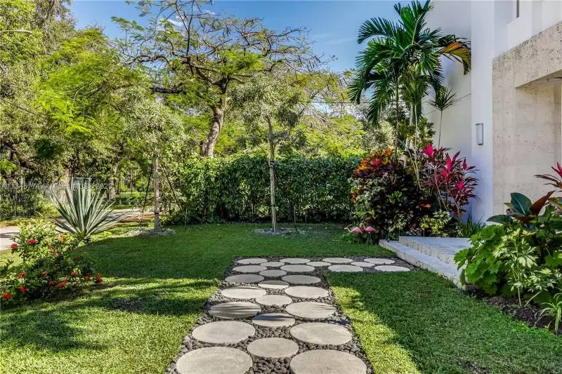 Property Image 48