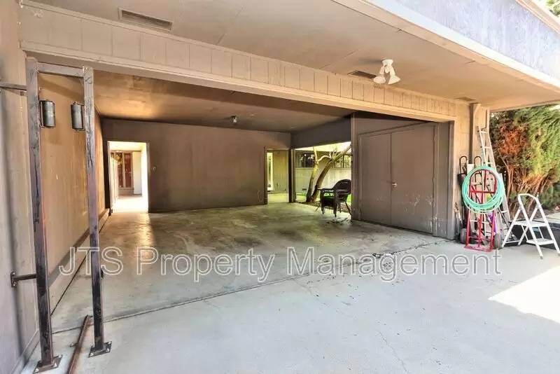 Property Image 101