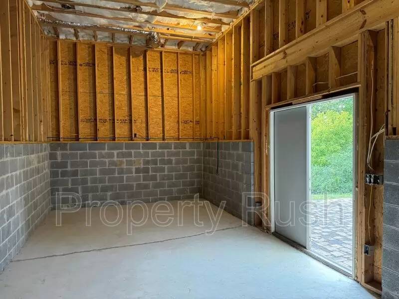 Property Image 78