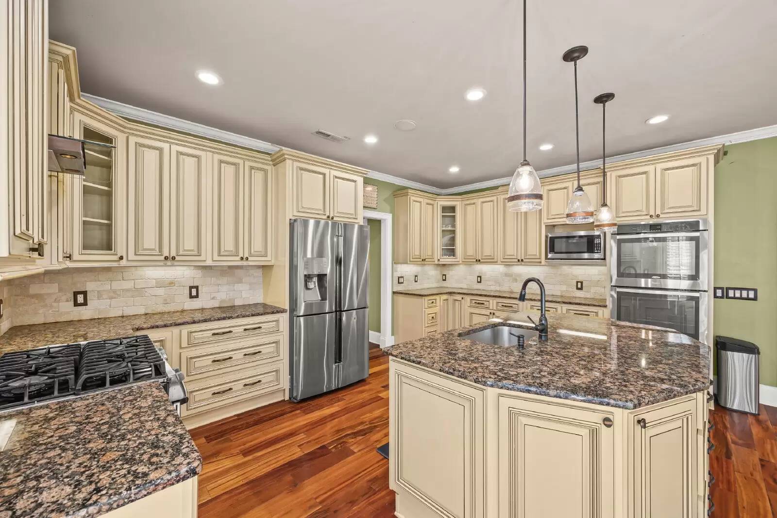 Property Image 16