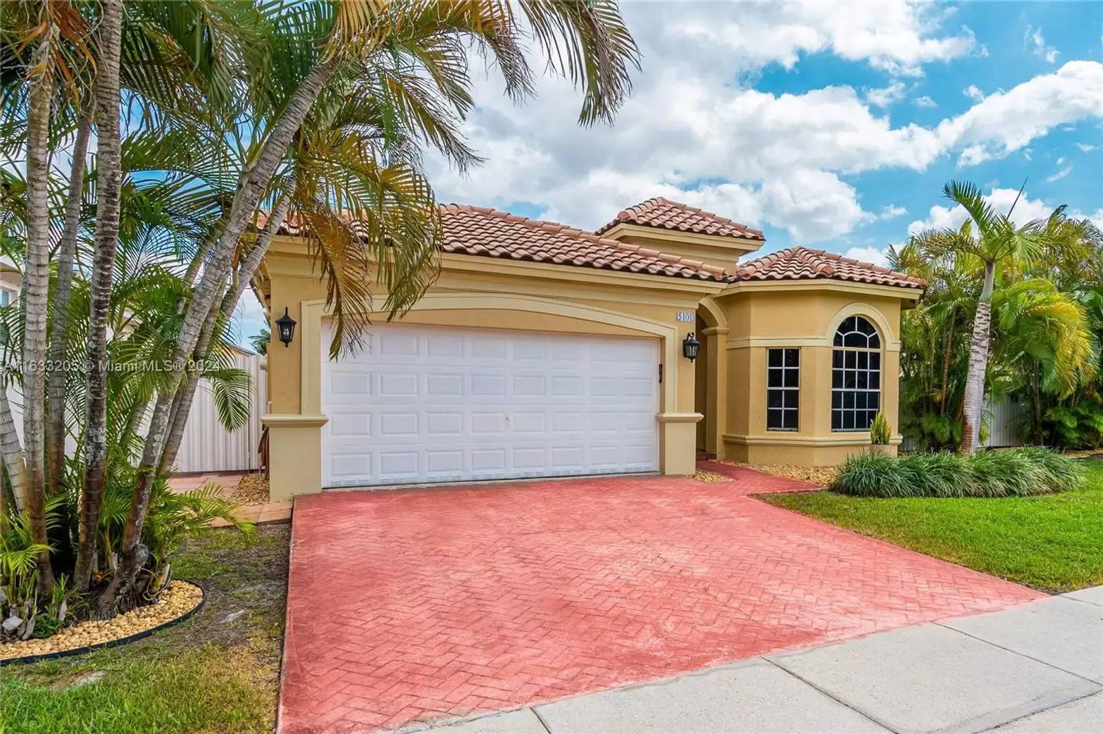 Property Image 8