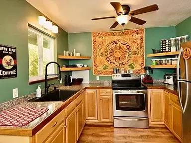 Property Image 12