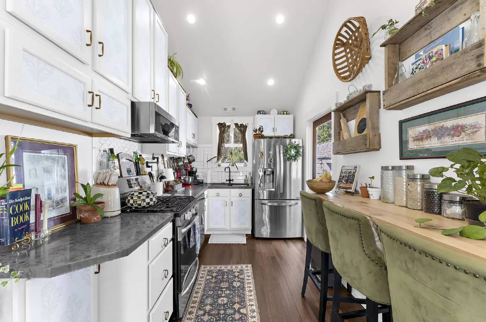 Property Image 8