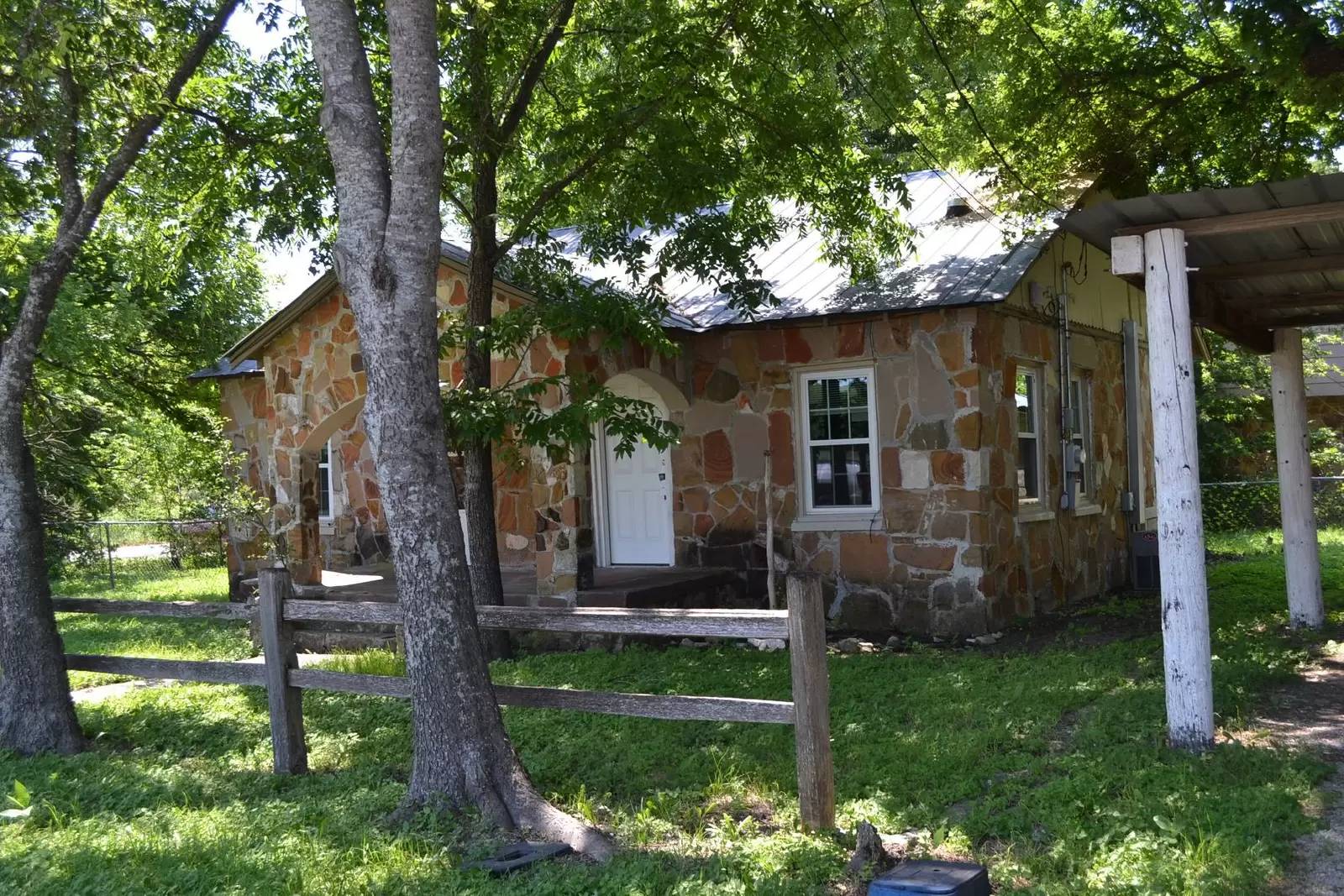 Property Image 4