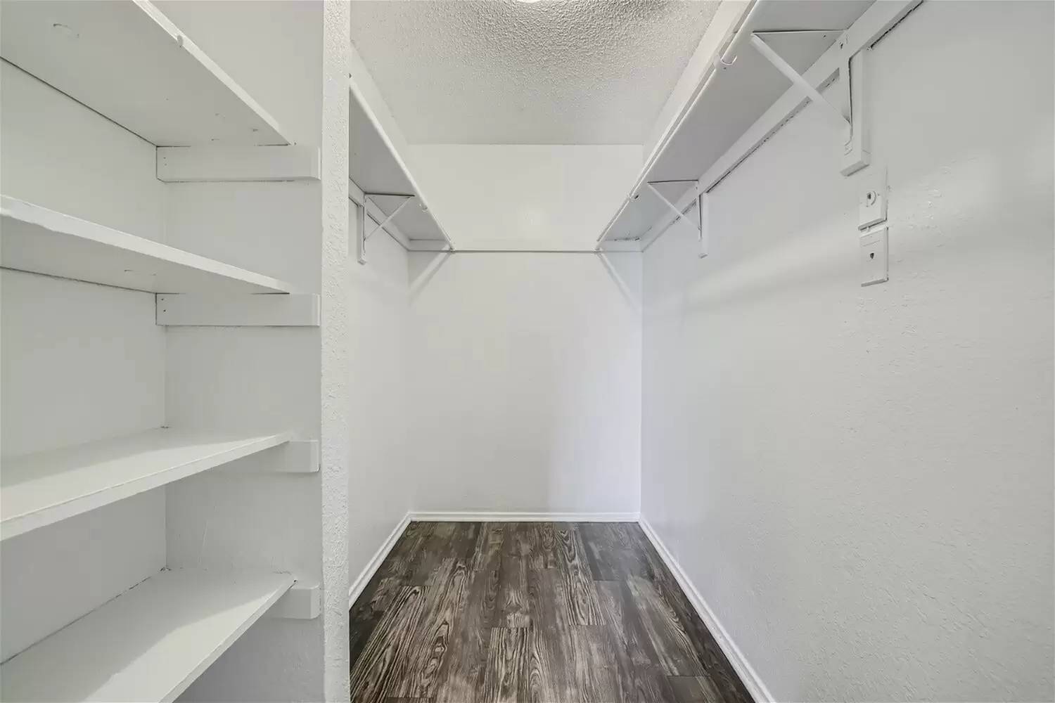 Property Image 118