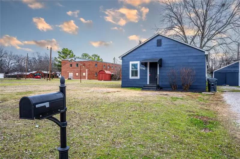 Property Image 1