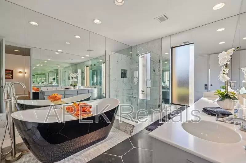 Property Image 84
