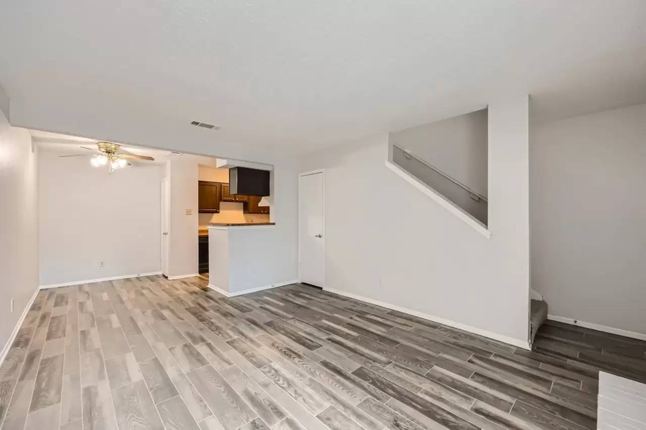 Property Image 104