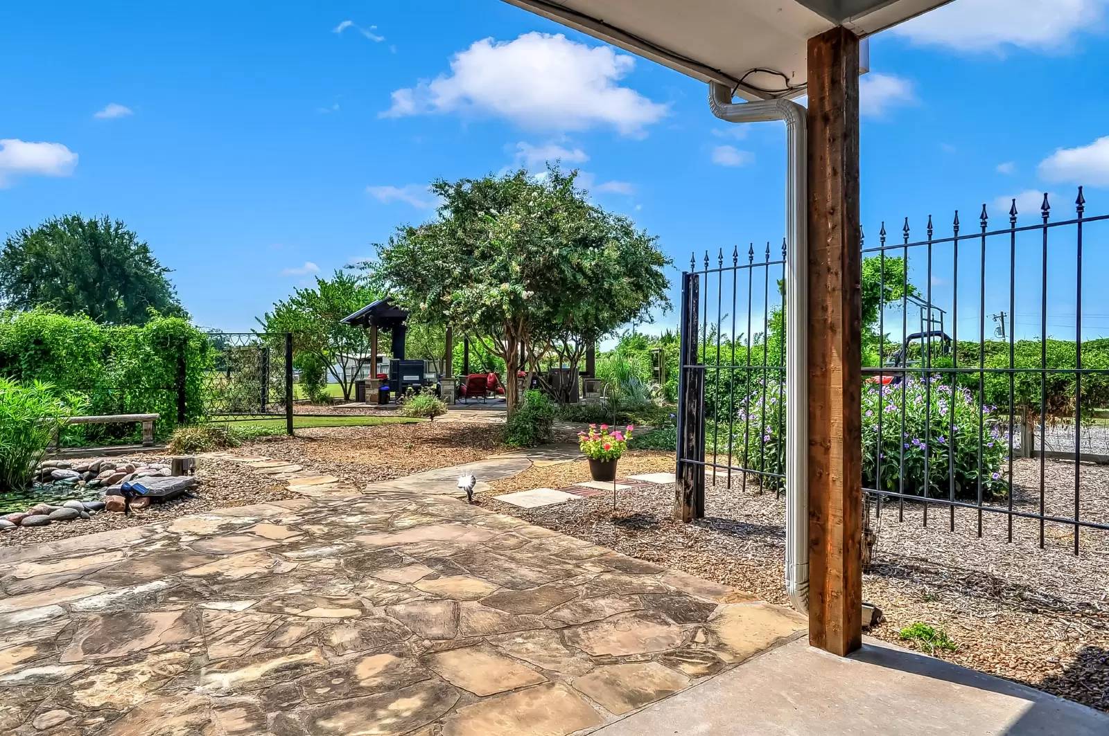 Property Image 36