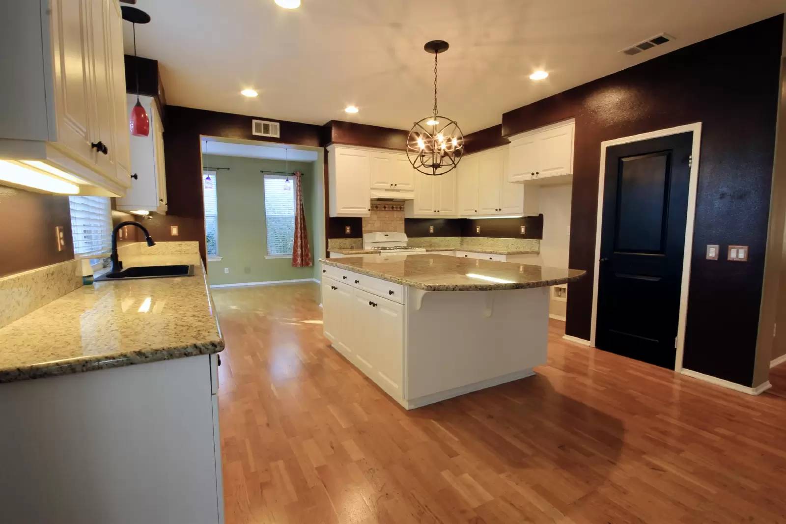 Property Image 9