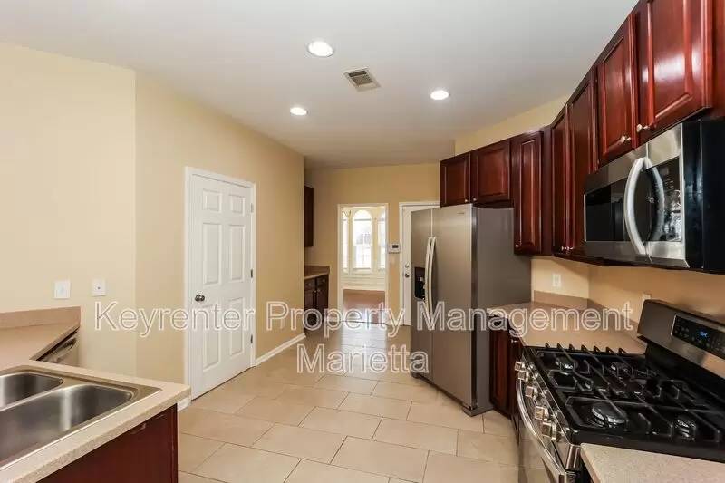 Property Image 12