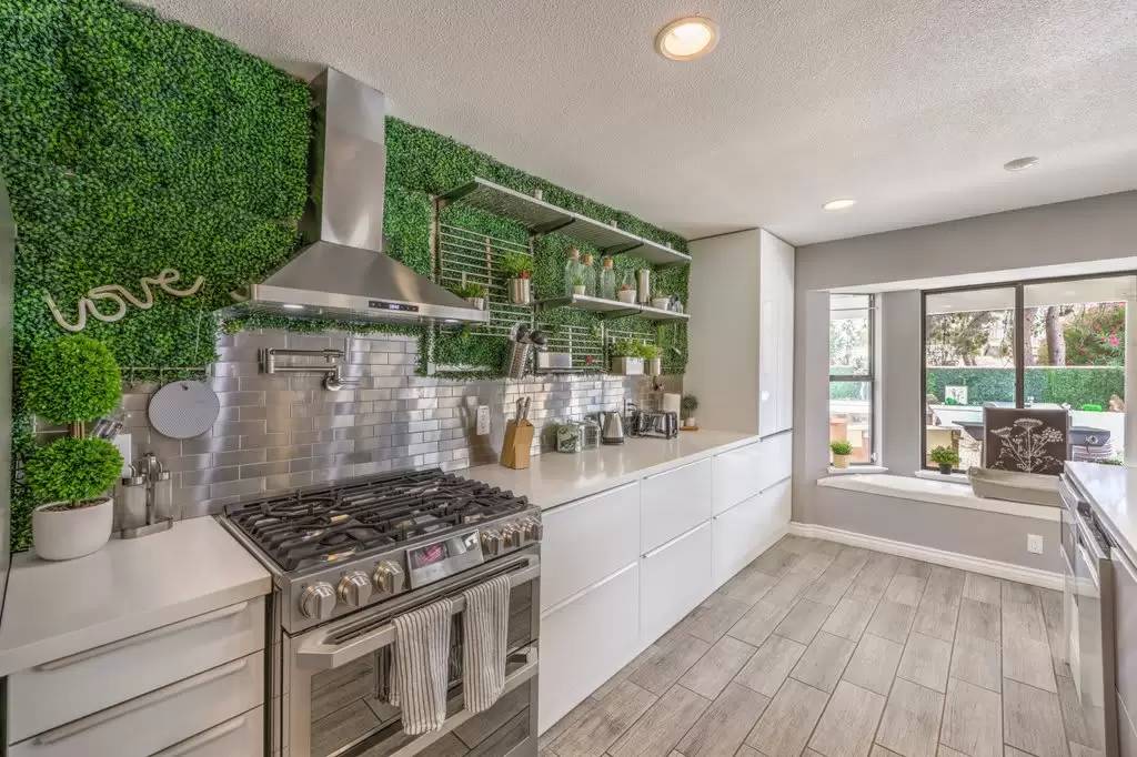 Property Image 46