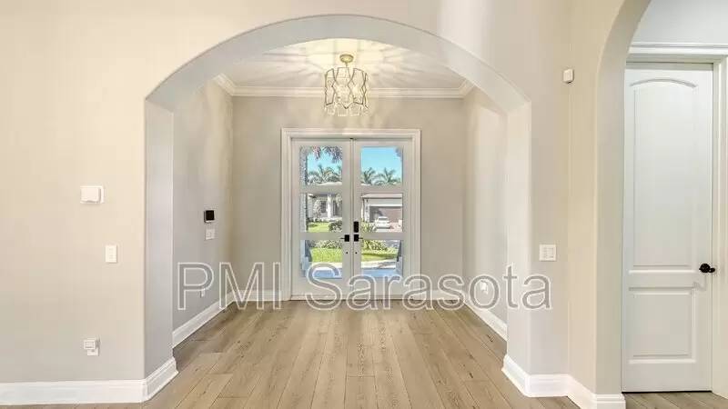 Property Image 101