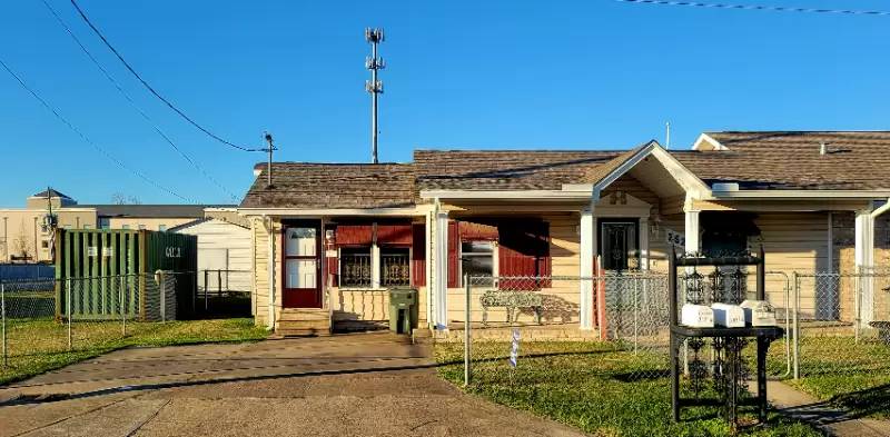 Property Image 1
