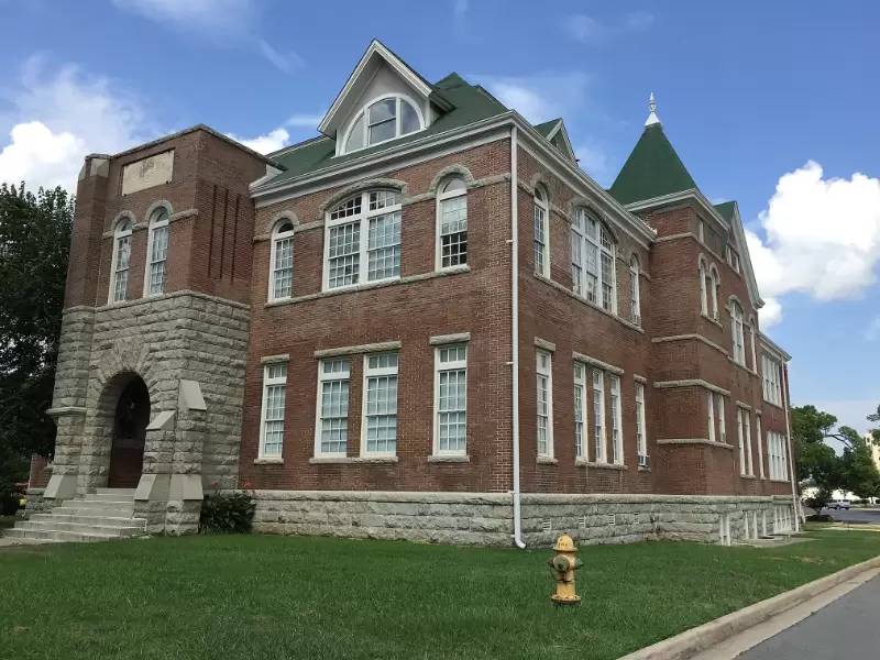 Property Image 1
