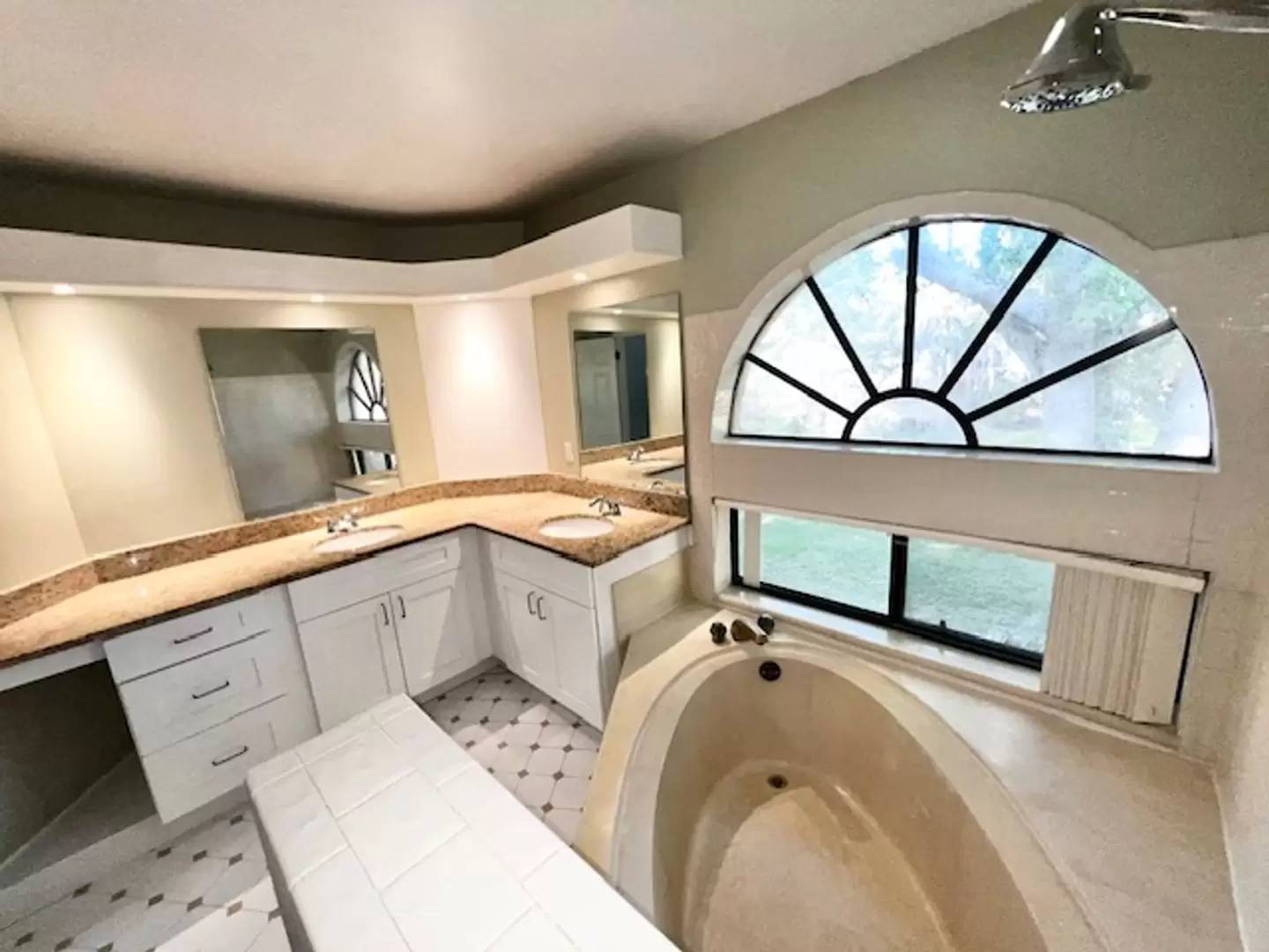 Property Image 90