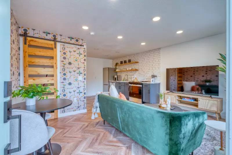 Property Image 6