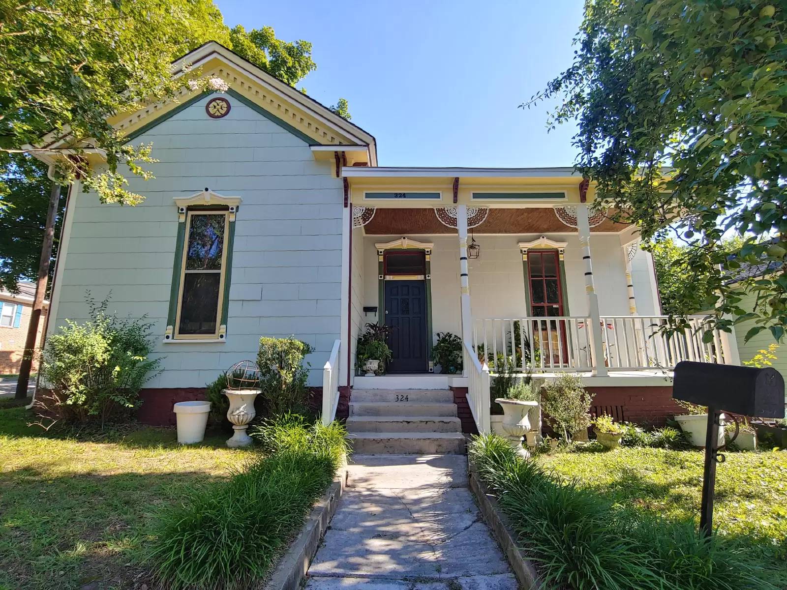 Property Image 1