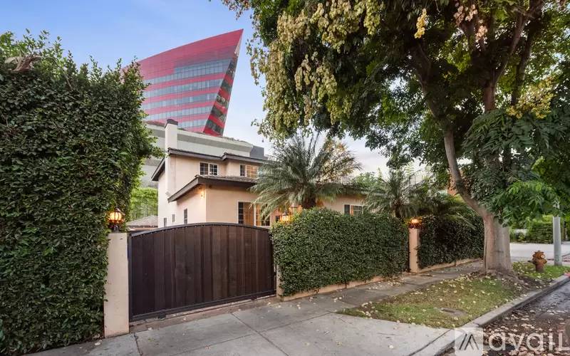 Property Image 6