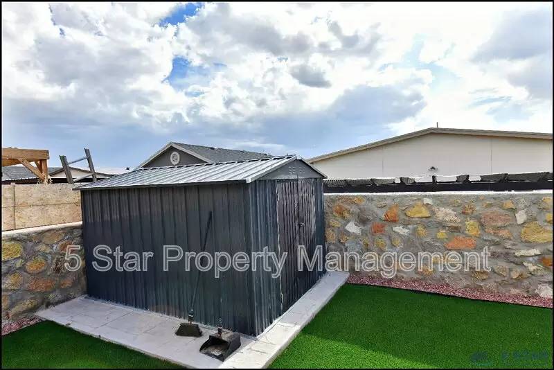 Property Image 32