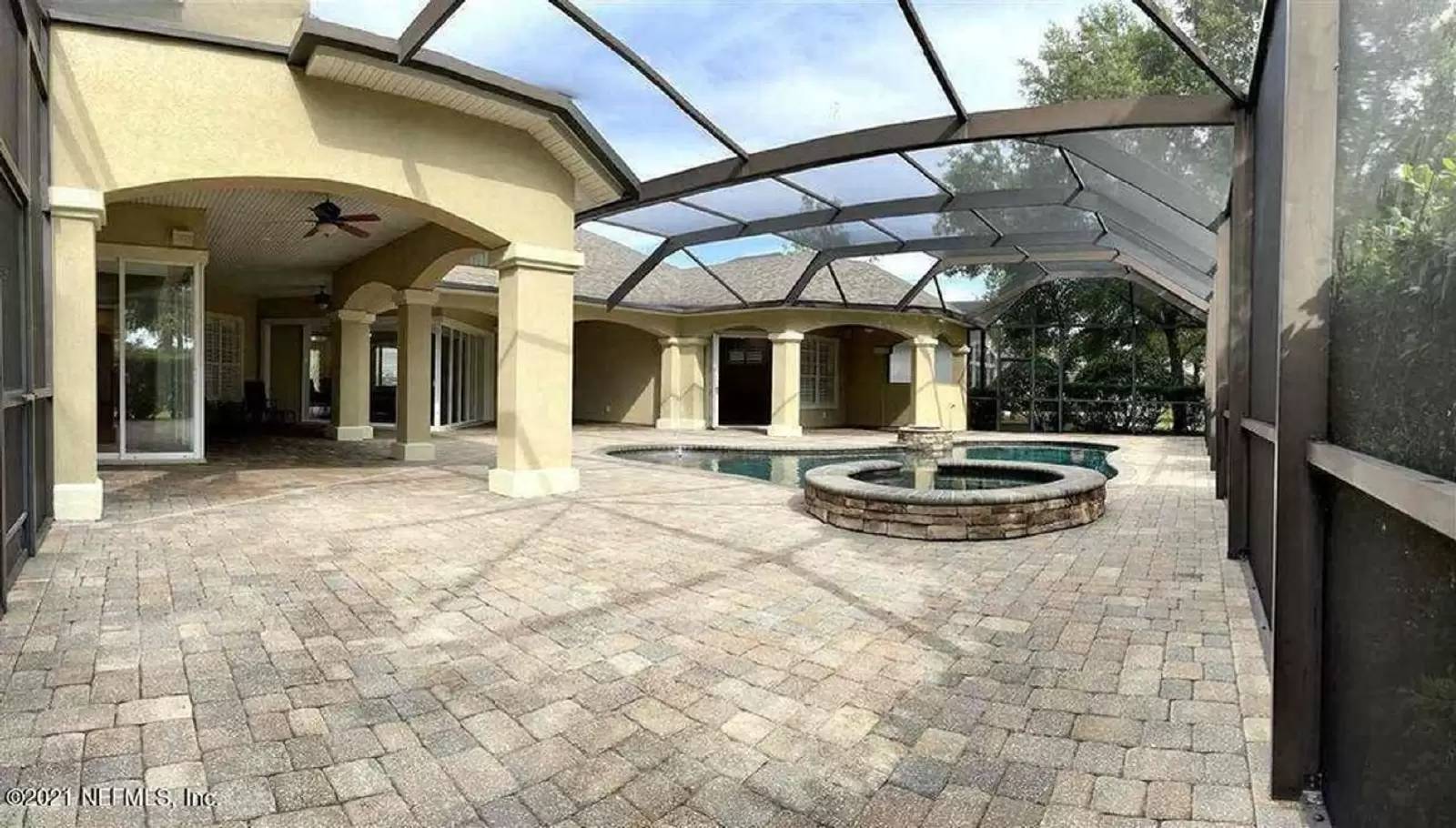 Property Image 8