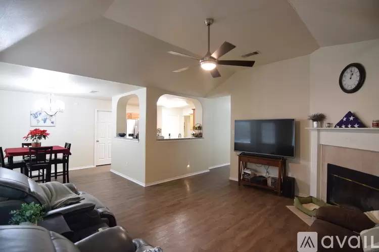Property Image 6