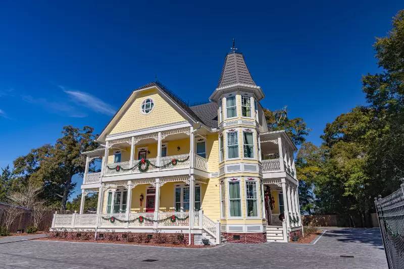 Property Image 1