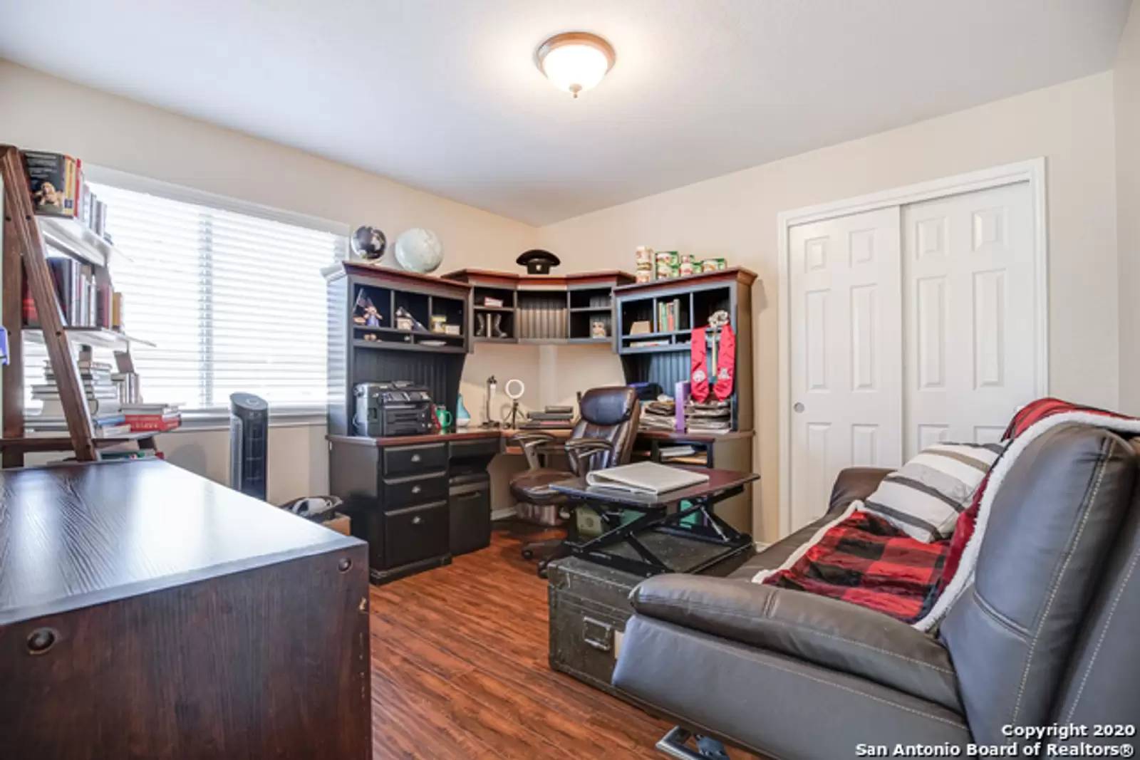 Property Image 16